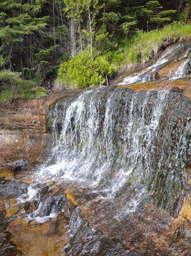 Alger Falls
Munising, MI
Upper Peninsula waterfalls
